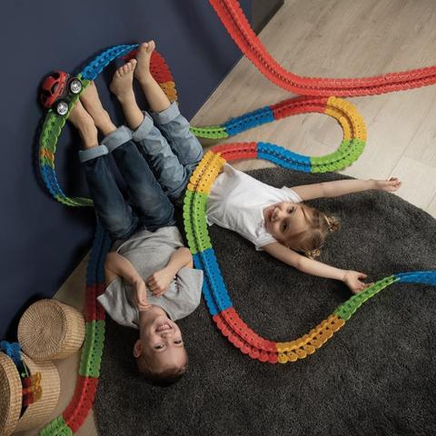 Anti - Schwerkraft Rennbahn Set - Das ultimative Abenteuer für Kinder - Kinderwelt by Held