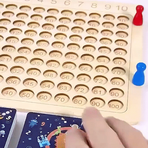 Produktbild von Mathe-Meister, einem interaktiven Spiel zur Förderung der Mathematikkenntnisse bei Grundschulkindern.